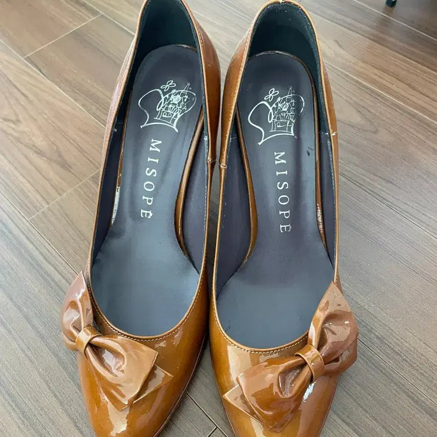 [BUNJANG] MISOPE Ribbon Enamel Flat Shoes Brown 240 / 미소페 리본 에나멜 플랫 슈즈 브라운 240