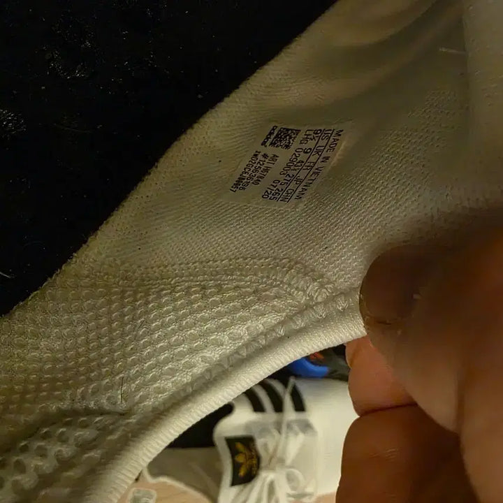 [BUNJANG] Adidas NMD R1 White Black Sneakers / 아디다스 운동화 판매합니다 NMD R1 화이트 블랙 스니커즈