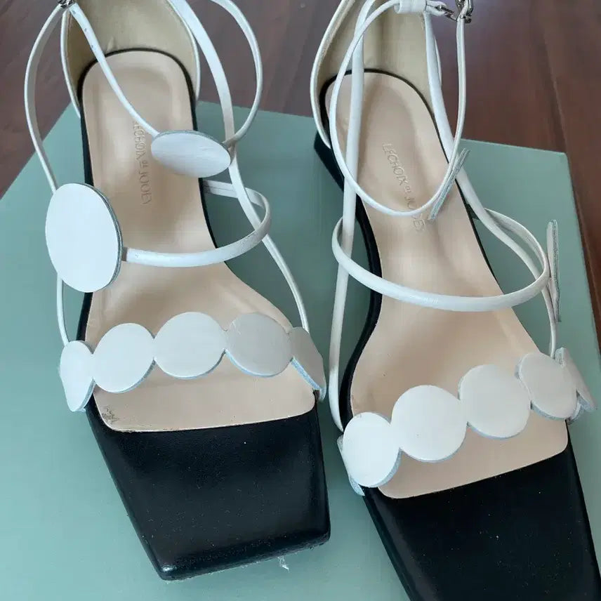 [BUNJANG] Le Choid'e Juye Dot Sandals / 드주이 르슈아드주이 도트샌들 38 (245-250)