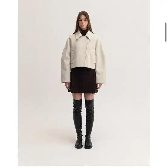 [BUNJANG] Le Alpaca Crop Coat / Le 르 알파카 크롭 코트