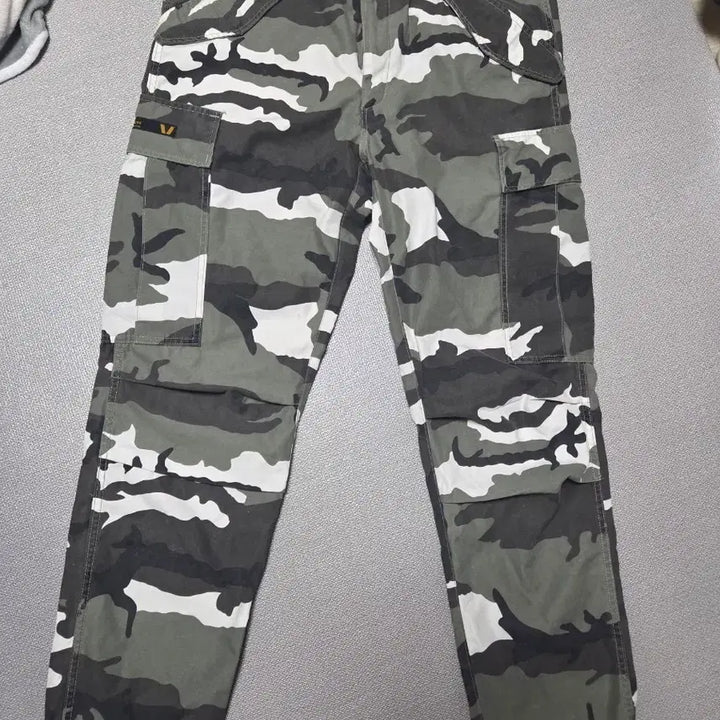 [BUNJANG] WTAPS Cargo Pants / 더블탭스 카고바지 팬츠 팝니다