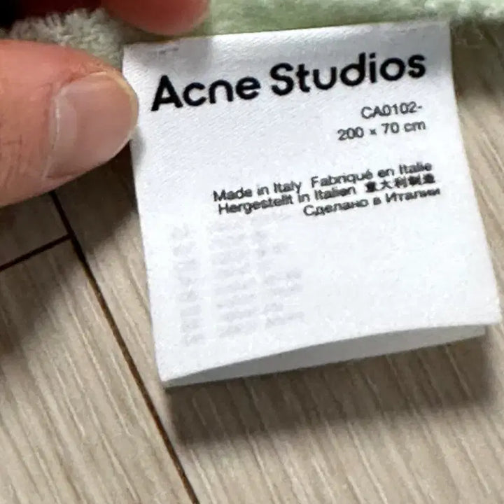 [BUNJANG] Acne Studios Oversized Wool Scarf / 아크네 스튜디오 울 머플러 오버사이즈