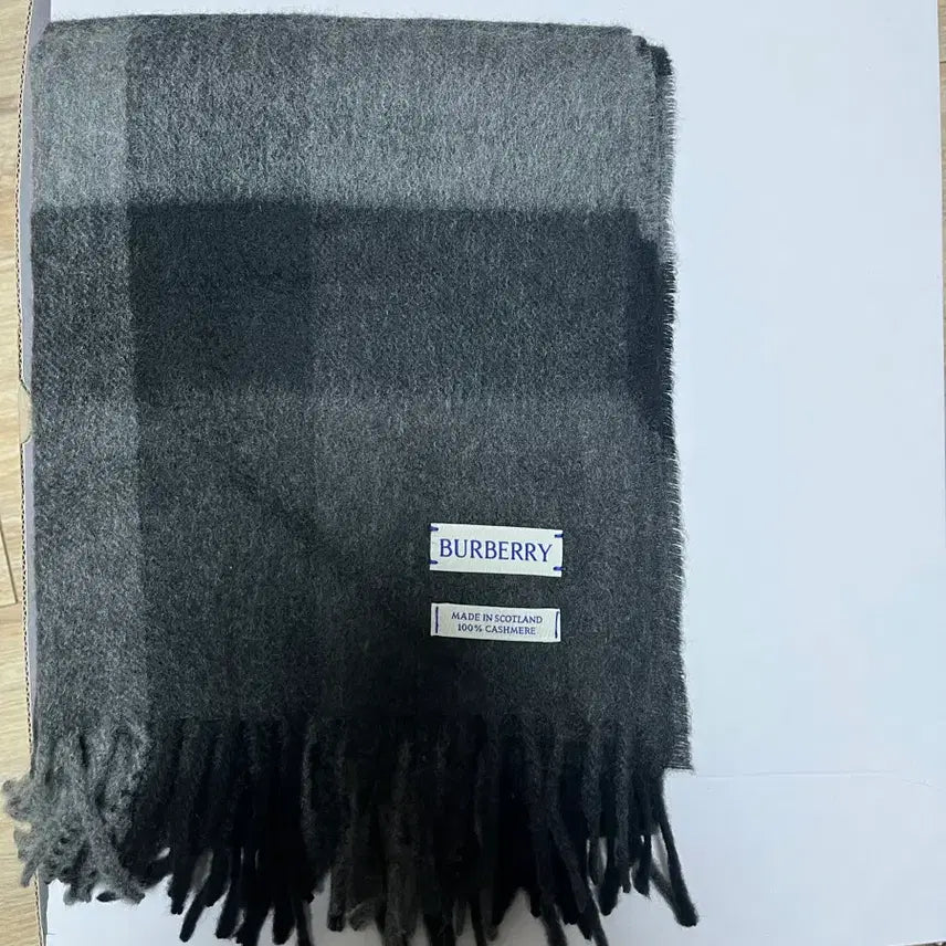 [BUNJANG] Burberry Cashmere Muffler Charcoal / [마지막 가격내림]버버리 캐시미어 머플러 차콜