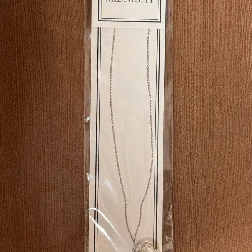 [BUNJANG] 2PM Junho Before Midnight Japanese Fancon Necklace / (미개봉) 이준호 목걸이 비포미드나잇 비미나 일팬콘