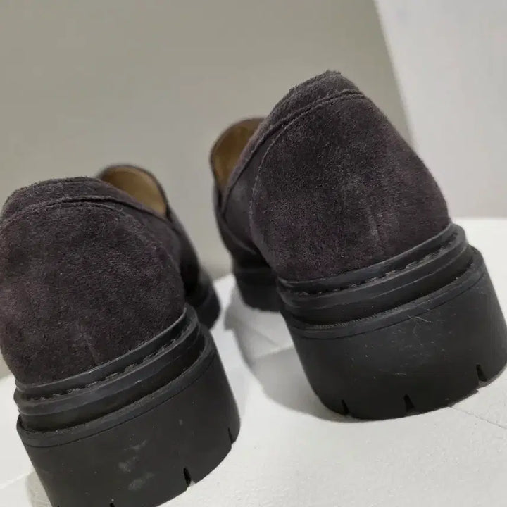 [BUNJANG] Michael Kors Parker Lug Loafer / 마이클코어스 파커 러그 로퍼