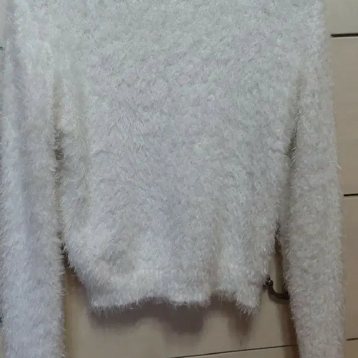 [BUNJANG] H&M White Fur Knit Top / H&M 화이트 퍼 니트 탑