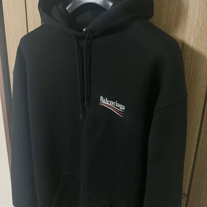 [BUNJANG] Balenciaga Wave Logo Oversized Hoodie Black / [ 105, 백화점판 ] 발렌시아가 웨이브로고 오버핏 후드 블랙