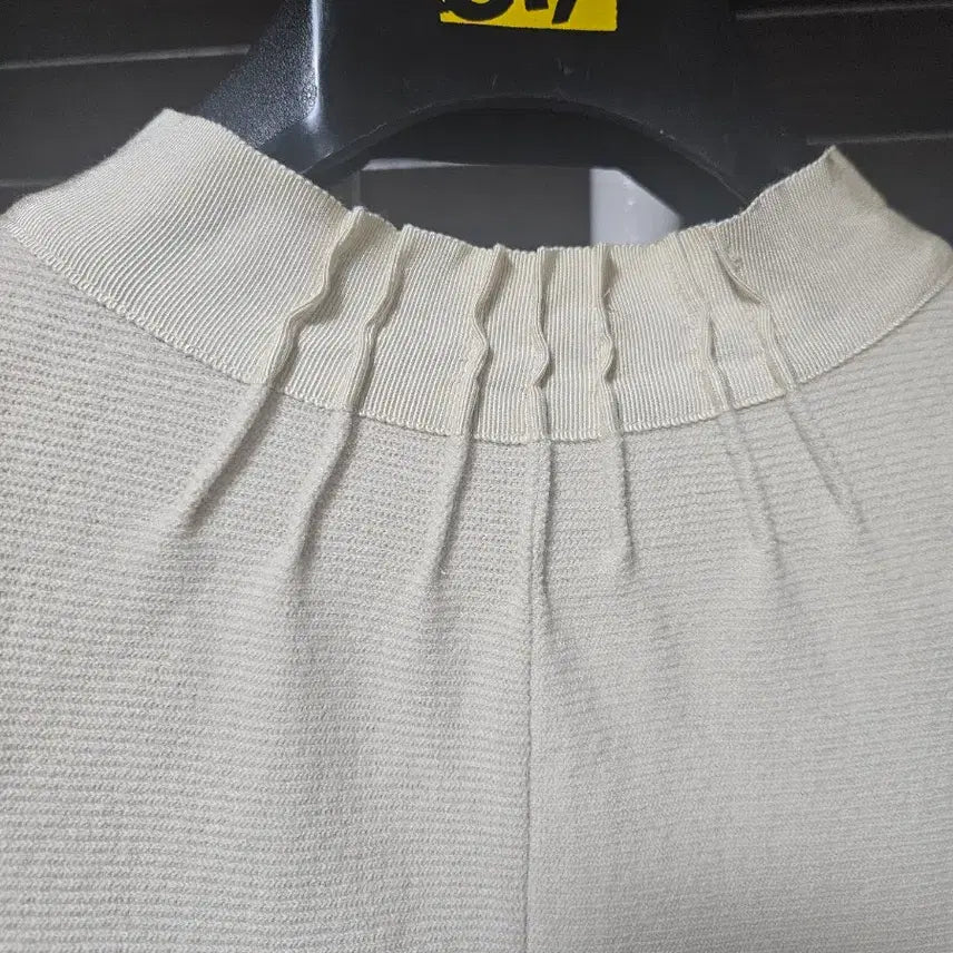 [BUNJANG] Time Ivory Frill Blouse / 타임 아이보리 프릴 블라우스