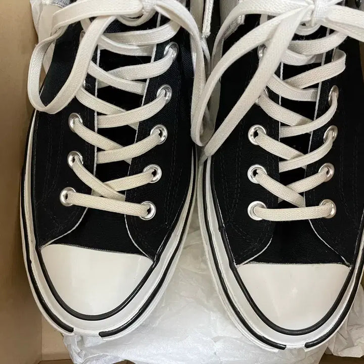 [BUNJANG] Converse x Feng Chen Wang Chuck 70 Two-in-One Sneakers / 컨버스 x 펑첸왕 척 70 투인원 내츄럴 아이보리 블랙 사이즈280