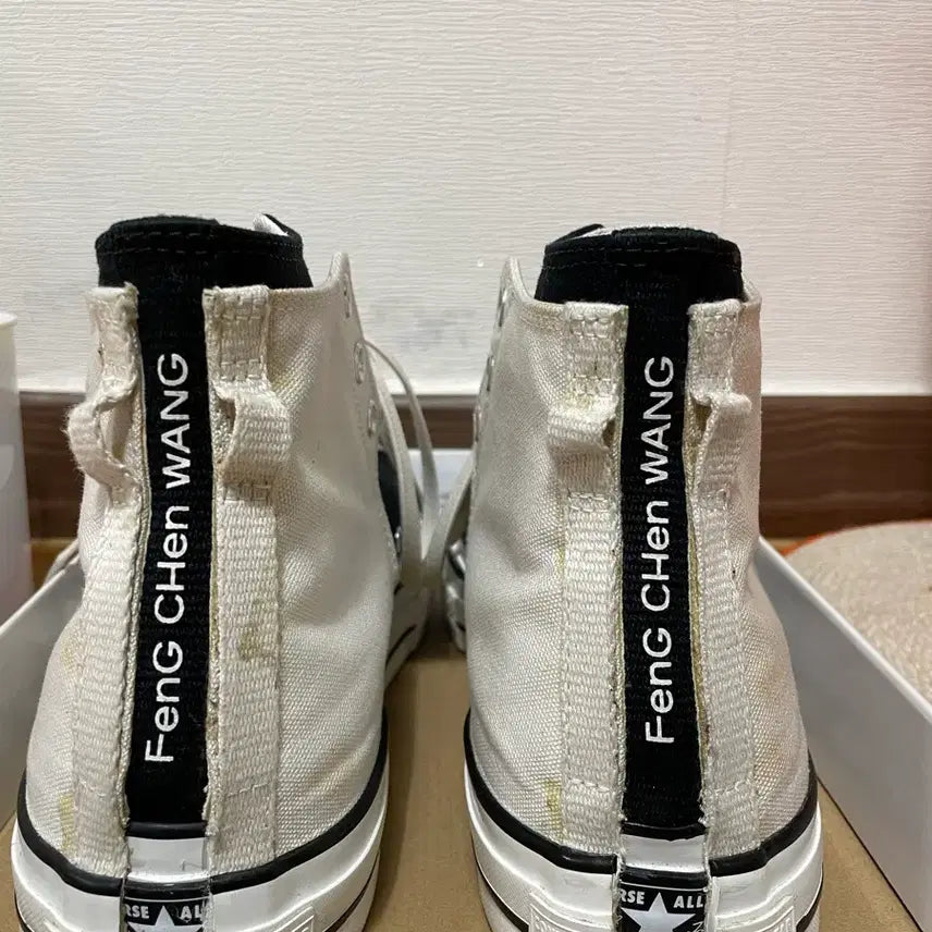 [BUNJANG] Converse x Feng Chen Wang Chuck 70 Two-in-One Sneakers / 컨버스 x 펑첸왕 척 70 투인원 내츄럴 아이보리 블랙 사이즈280