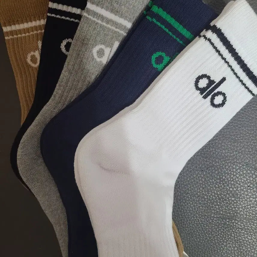 [BUNJANG] ALO 알로 양말 5족세트 (화이트/네이비/그레이/블랙/브라운) / ALO 알로 양말 5족세트 (화이트/네이비/그레이/블랙/브라운)