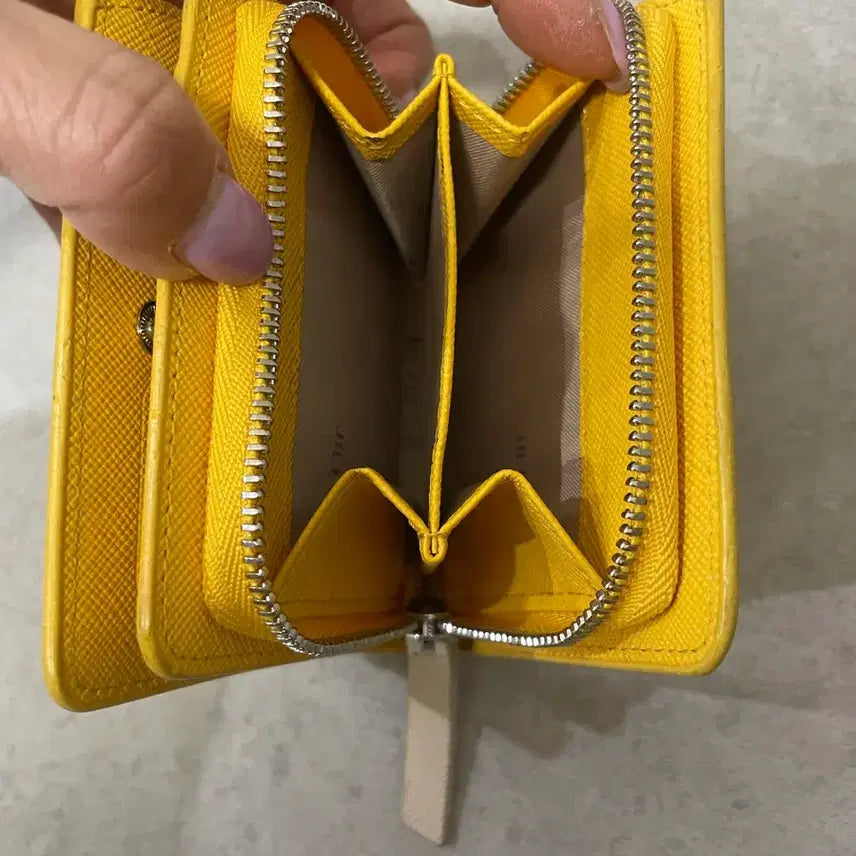 [BUNJANG] Jill Stuart Yellow Bifold Wallet / 질스튜어트 옐로우 반지갑