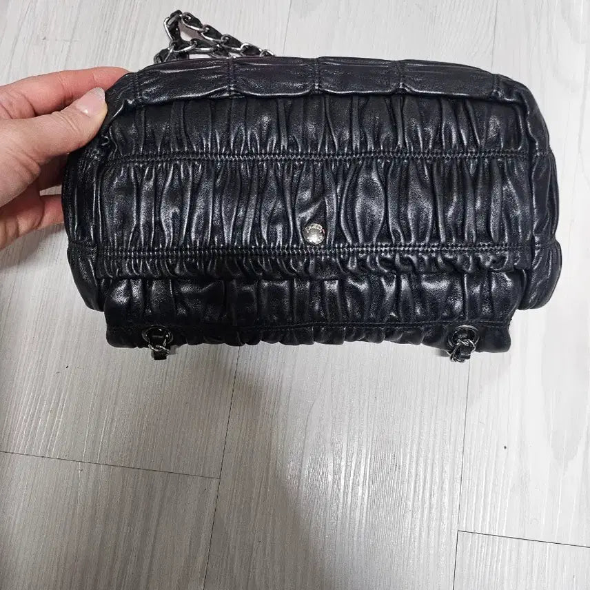 [BUNJANG] Prada Gaufre Chain Shoulder Bag / 프라다 고프레  체인 숄더백