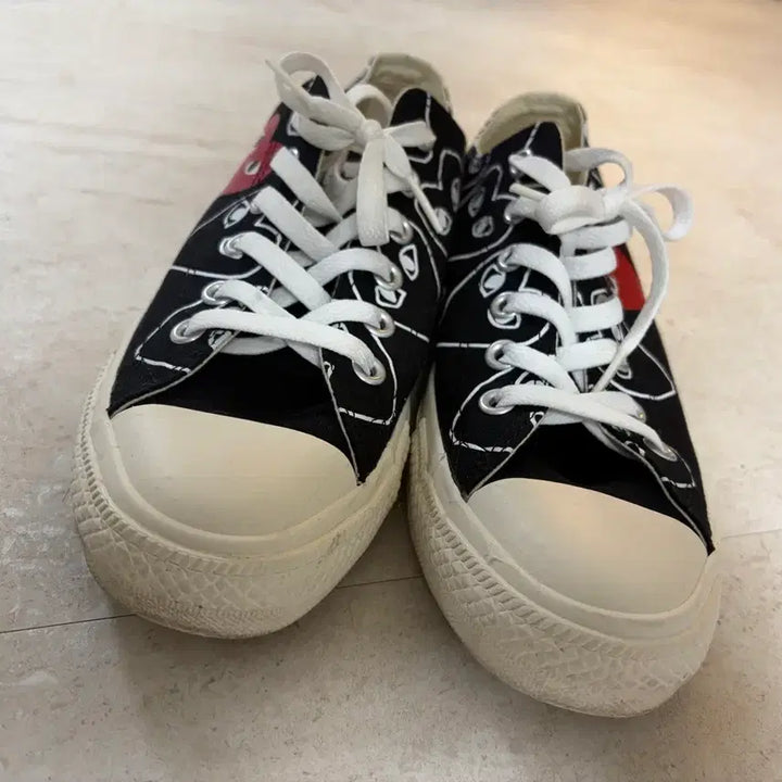 [SOLD OUT] [한정판, 크림35만] 꼼데가르송 척 테일러 올스타 로우 블랙 멀티하트