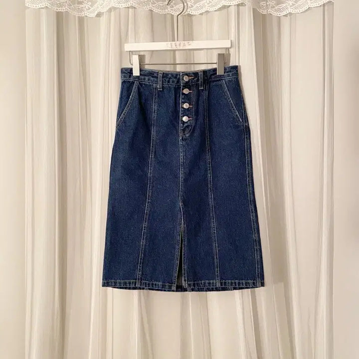[BUNJANG] Vintage Denim Long Skirt / 빈티지 진청 청 앞트임 트임 데님 버튼 디자인 롱 치마 스커트