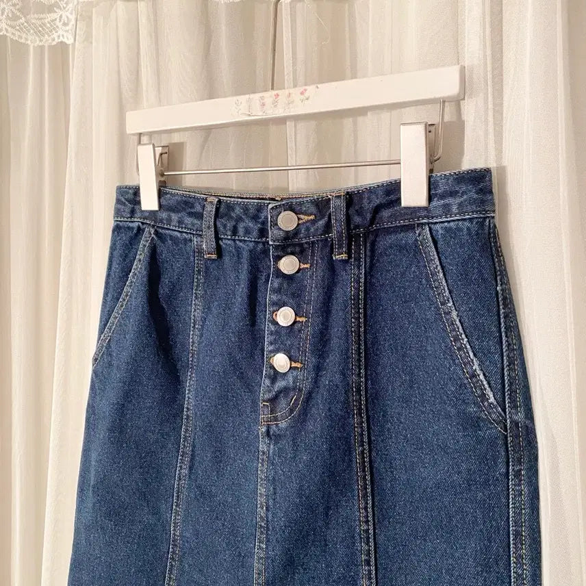 [BUNJANG] Vintage Denim Long Skirt / 빈티지 진청 청 앞트임 트임 데님 버튼 디자인 롱 치마 스커트