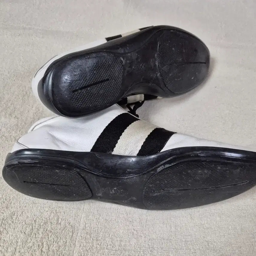 [BUNJANG] Gucci White Leather Sneakers / 구찌 화이트 스니커즈