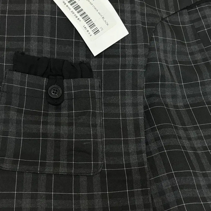 [SOLD OUT] 미세키서울 Pocket layered check skirt BLACK 1