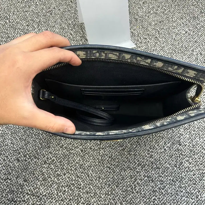 [BUNJANG] Dior Oblique Montaigne 30 Clutch Bag / {정품} 디올 오블리크 몽테인 30 클러치백