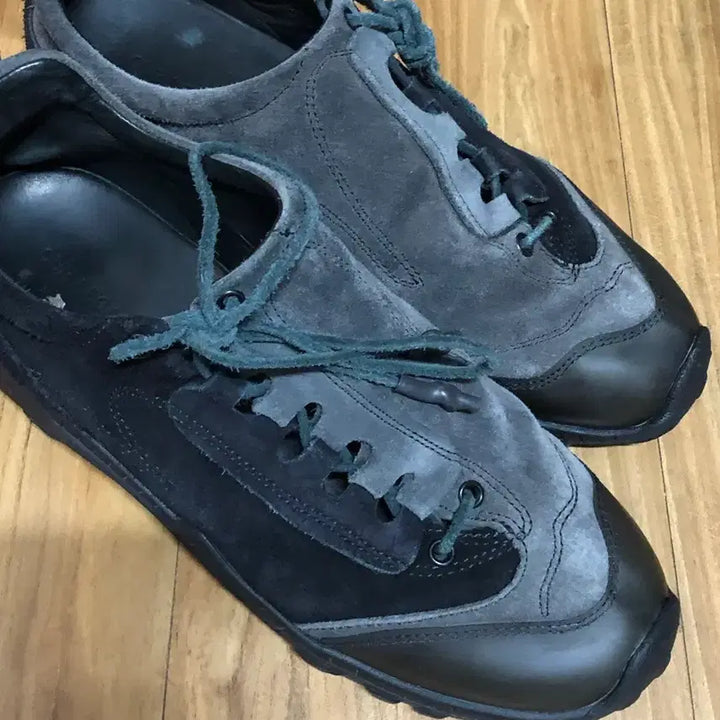 [BUNJANG] Our Legacy Gabe Shadow Black Shoes / 아워레가시 가베 쉐도우 블랙 43사이즈