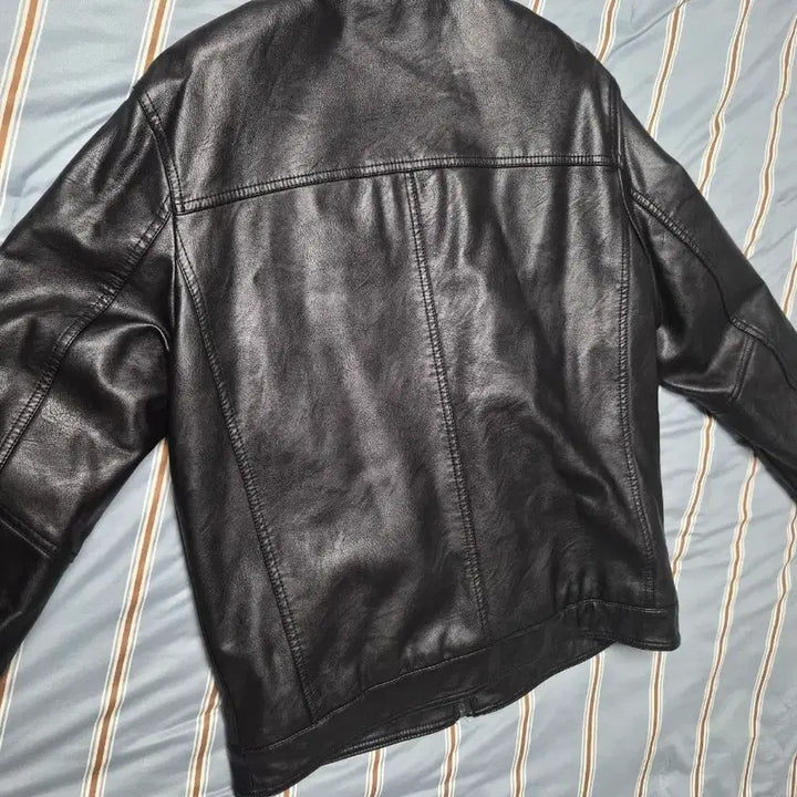 [BUNJANG] Tommy Hilfiger Quilted Leather Jacket (Size 100) / 타미힐피거 누빔 가죽자켓 100사이즈