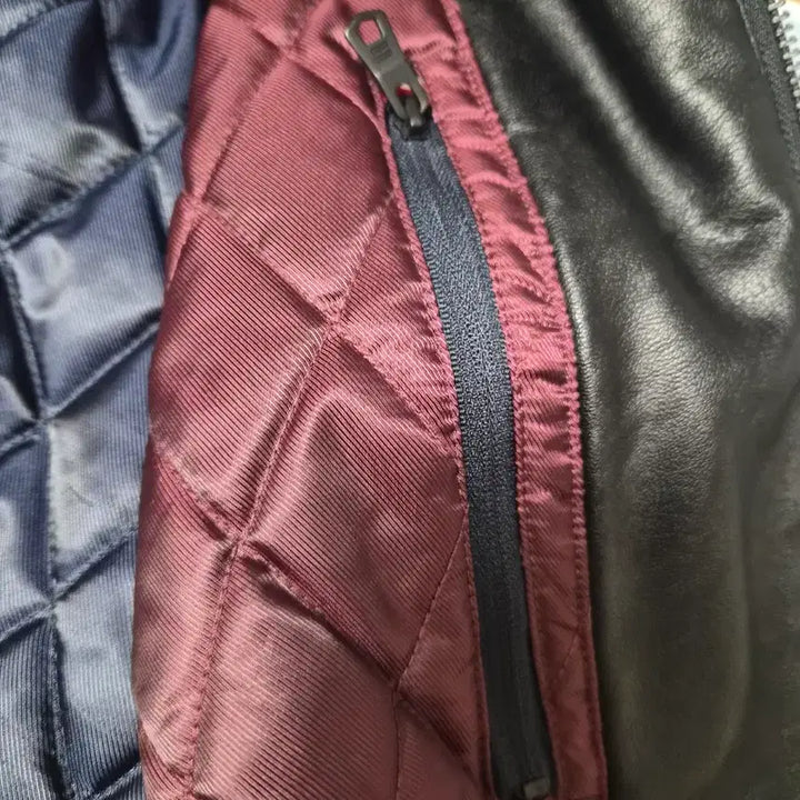 [BUNJANG] Tommy Hilfiger Quilted Leather Jacket (Size 100) / 타미힐피거 누빔 가죽자켓 100사이즈