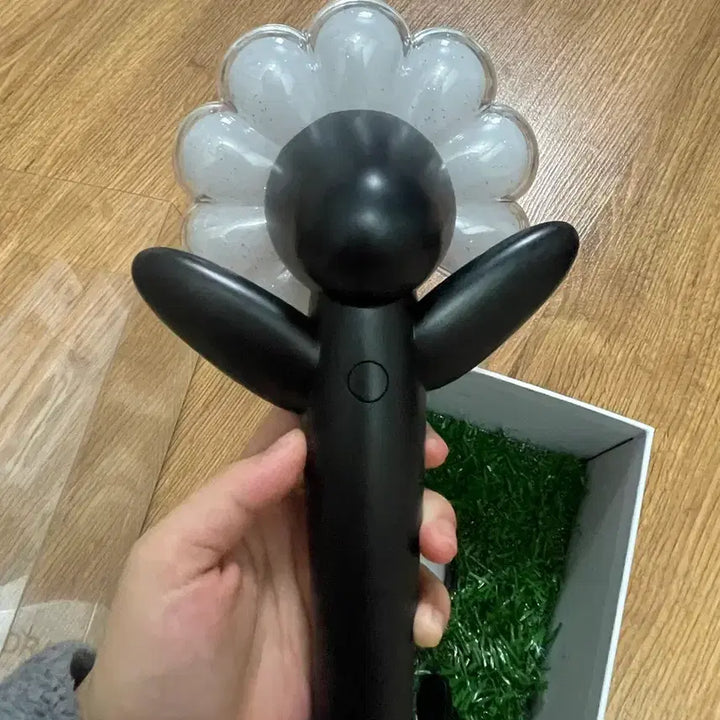 [BUNJANG] G-Dragon Light Stick + Movie Poster / 지디 응원봉+영화포스터+파우치