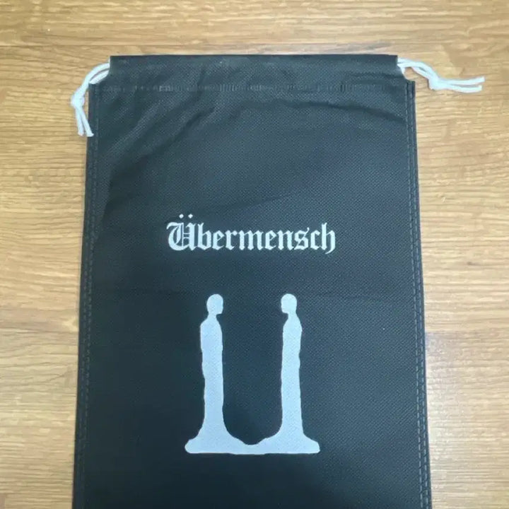 [BUNJANG] G-Dragon Light Stick + Movie Poster / 지디 응원봉+영화포스터+파우치