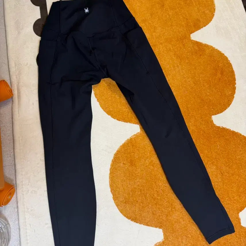 [BUNJANG] Spider Leggings XS / 스파이더 레깅스 xs 새제품
