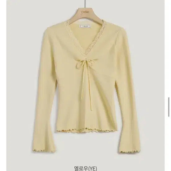 [BUNJANG] Twill Lace Neck Ribbon Blouse Yellow / 트위 레이스 넥 리본 블라우스 옐로우