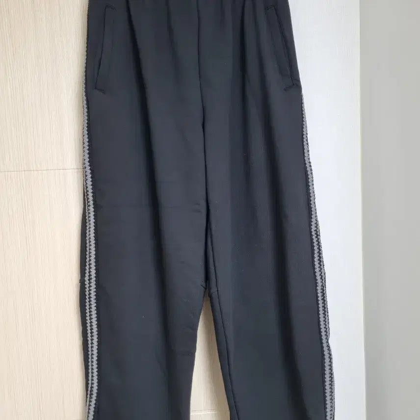 [BUNJANG] N/A Track Pants (Size 1) / 노운 트랙팬츠(size 1)