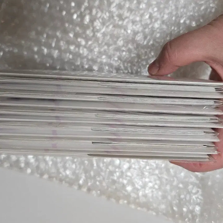 [BUNJANG] BTS ARMYPEDIA Postcard Set / 방탄소년단 아미피디아 엽서 12세트 일괄 BTS ARMYPEDIA