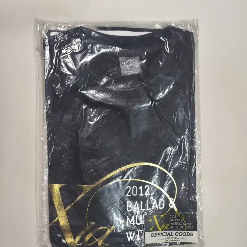 [BUNJANG] XIA 2012 Musical Concert DVD + T-shirt Sealed / [미개봉/일괄] XIA 준수 2012 발뮤콘 DVD(화보집)+공식티셔츠