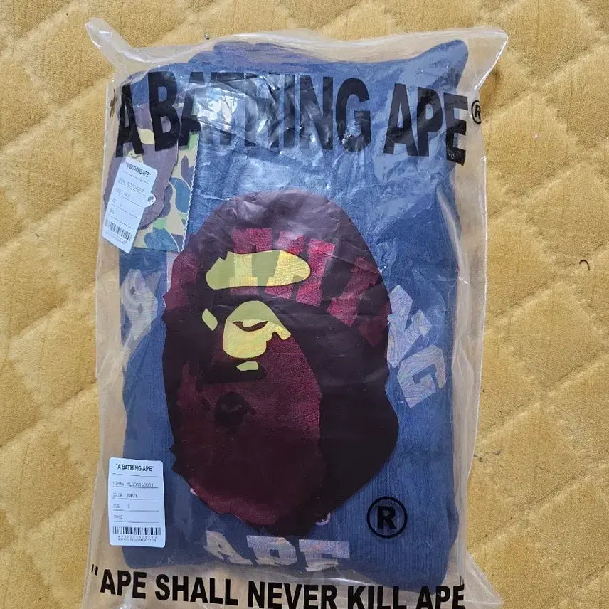 [SOLD OUT] 베이프 네이비 후드티 L 새상품