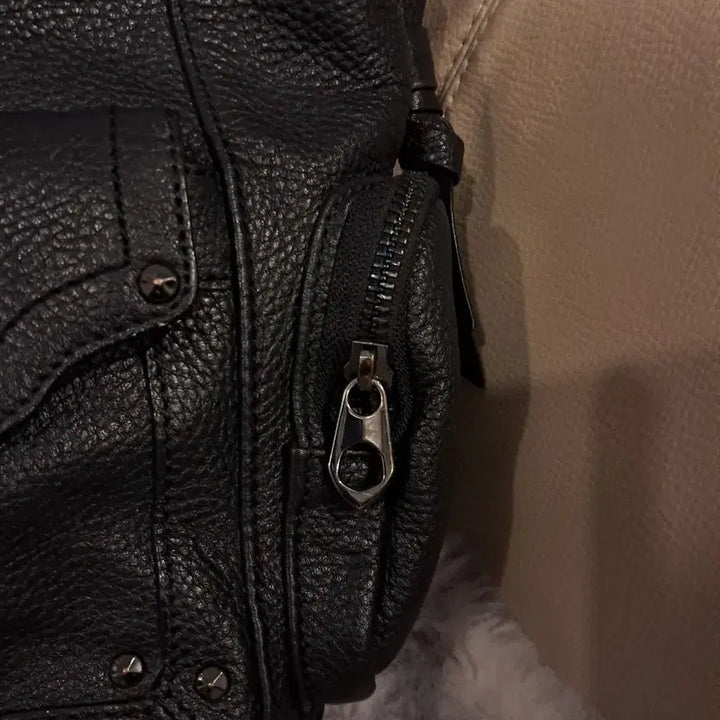 [BUNJANG] Oryany Leather Backpack / 오야니 정품 가죽백팩