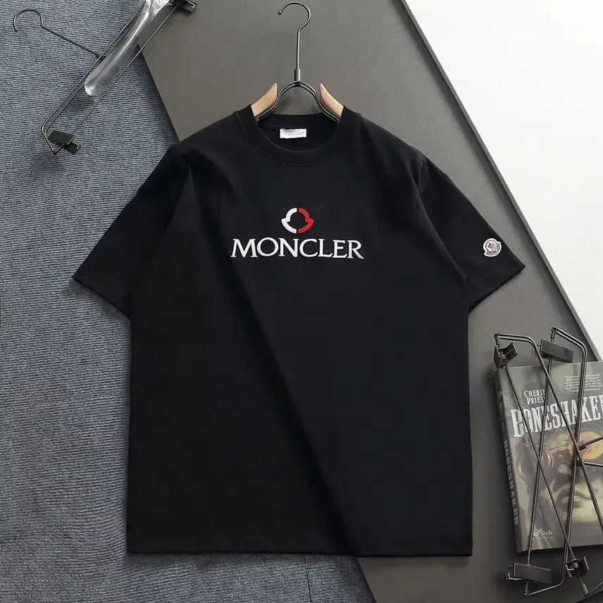 [BUNJANG] Moncler Embroidered Logo Short Sleeve T-shirt / M)몽클레어 반팔티 티셔츠 자수로고 라운드넥 남성사이즈