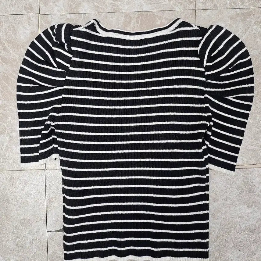 [BUNJANG] VAN AKE Striped Short Sleeve Knit / VAN AKE 스트라이프 반팔 니트