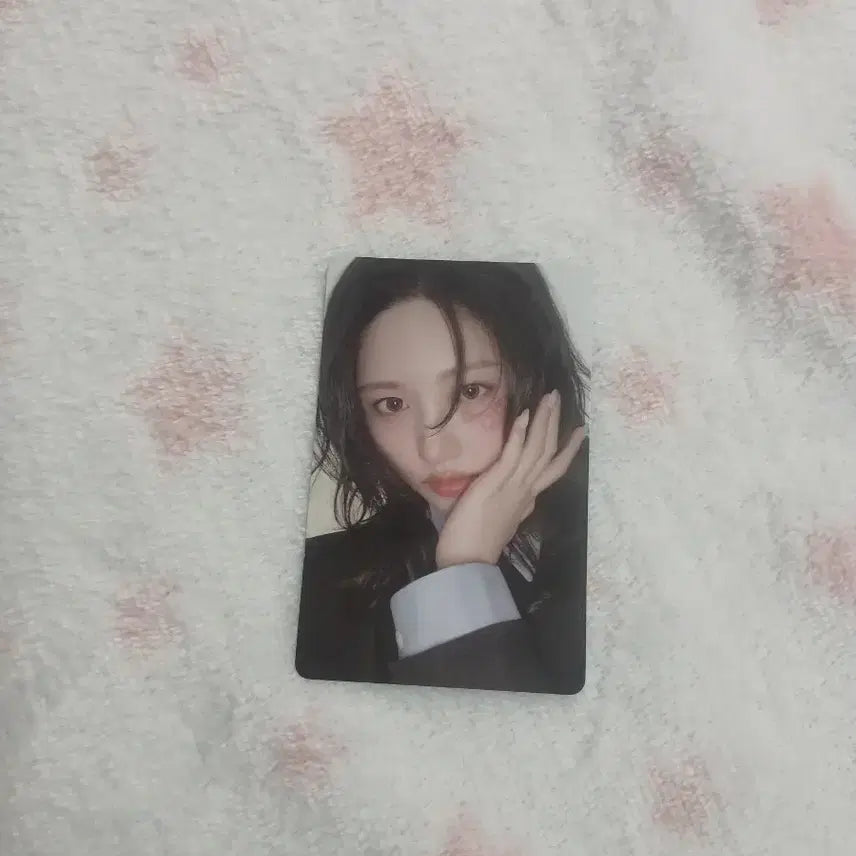 [BUNJANG] IVE Gaeul Photocard / 가으리 포카두장 판매합니닷 둘다하자 없어요!!