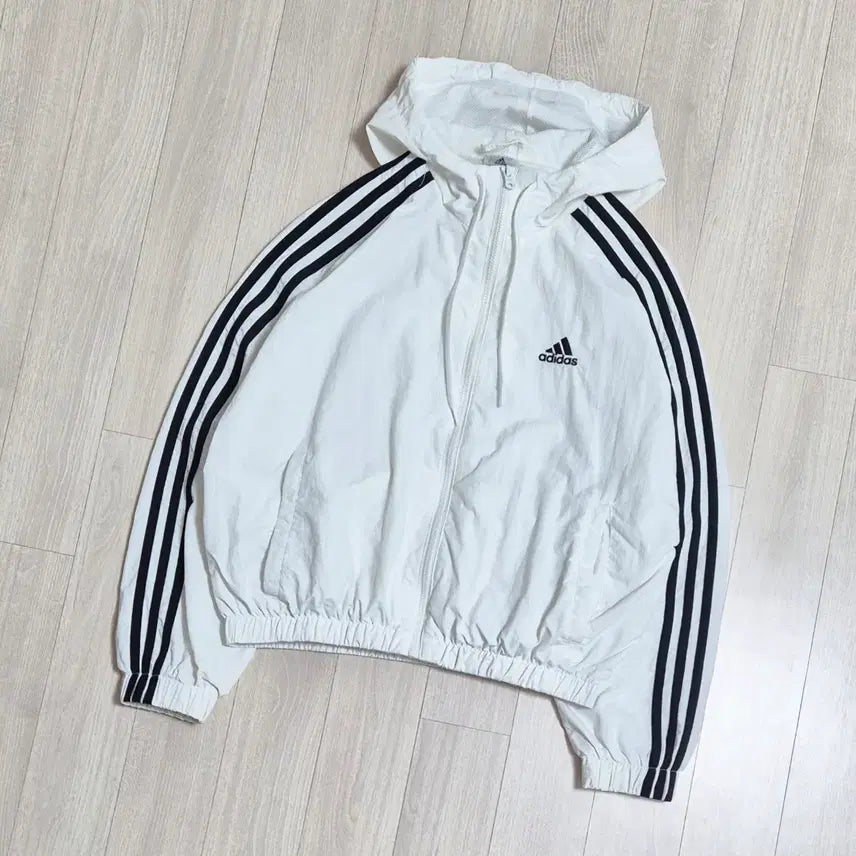 [BUNJANG] Adidas Women's Windbreaker Jacket / [여S] 아디다스 흰검 윈드브레이커 바람막이
