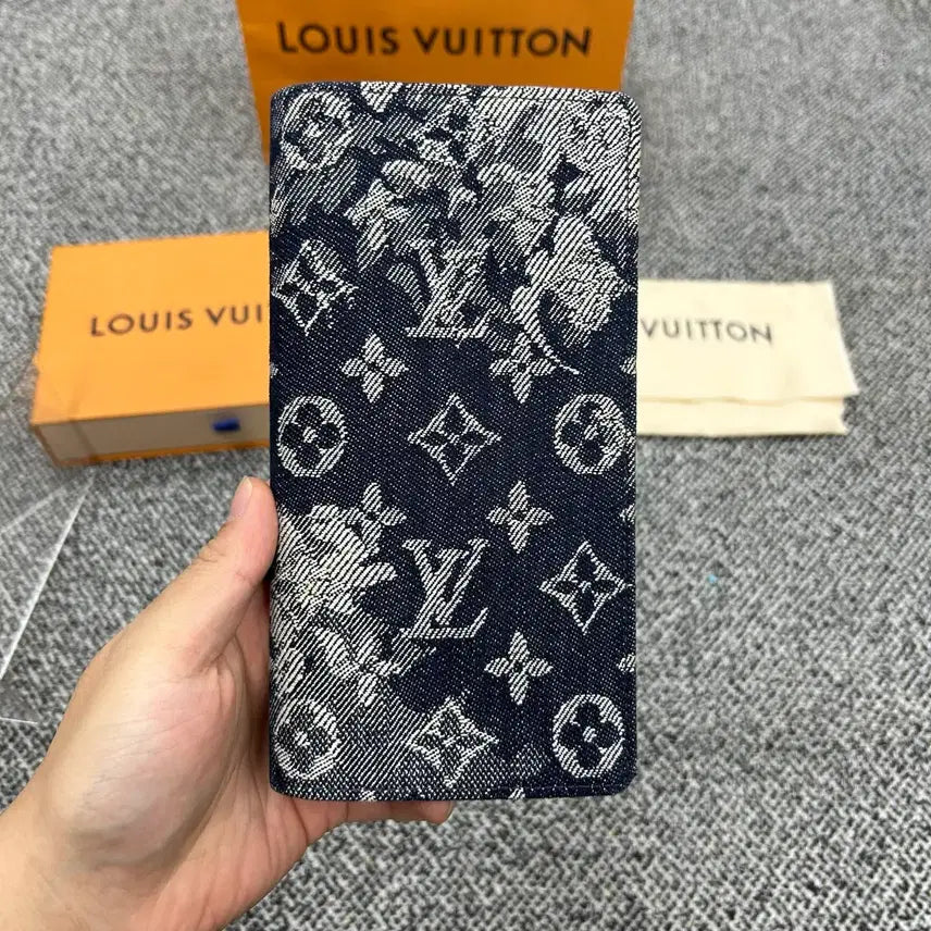 [BUNJANG] Louis Vuitton Tapestry Long Wallet / {정품} 루이비통 태피스트리 장지갑
