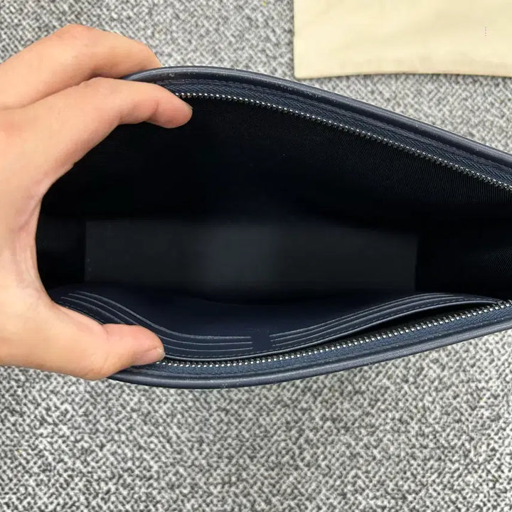 [BUNJANG] Louis Vuitton Tapestry Voyage Clutch / {정품} 루이비통 태피스트리 보야주 클러치