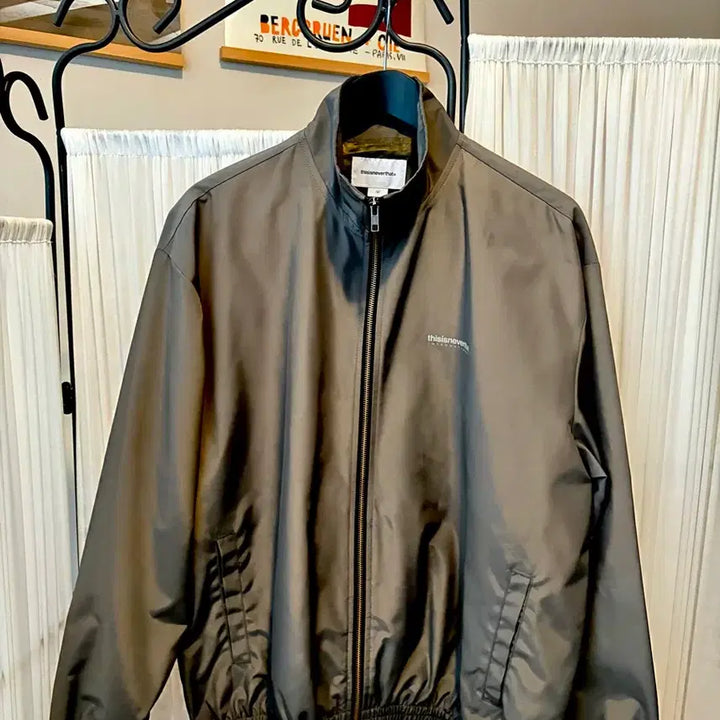 [BUNJANG] thisisneverthat Olive Jacket / 디스이즈네버댓 자켓 올리브