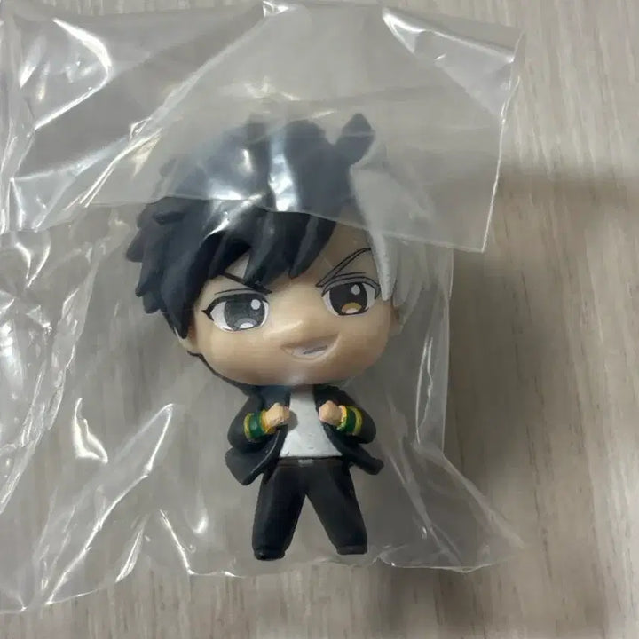 [BUNJANG] LE SSERAFIM Sakura Figure / 윈브레 사쿠라 피규어