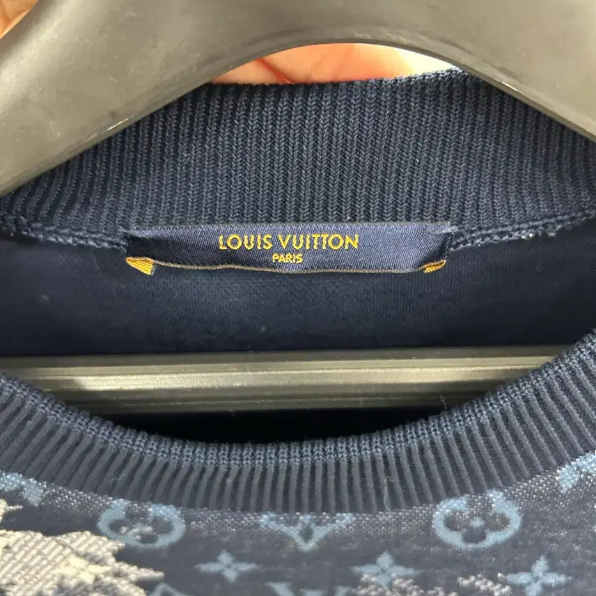 [BUNJANG] Louis Vuitton Tapestry Sweatshirt (L Size) / {L Size} 루이비통 태피스트리 맨투맨