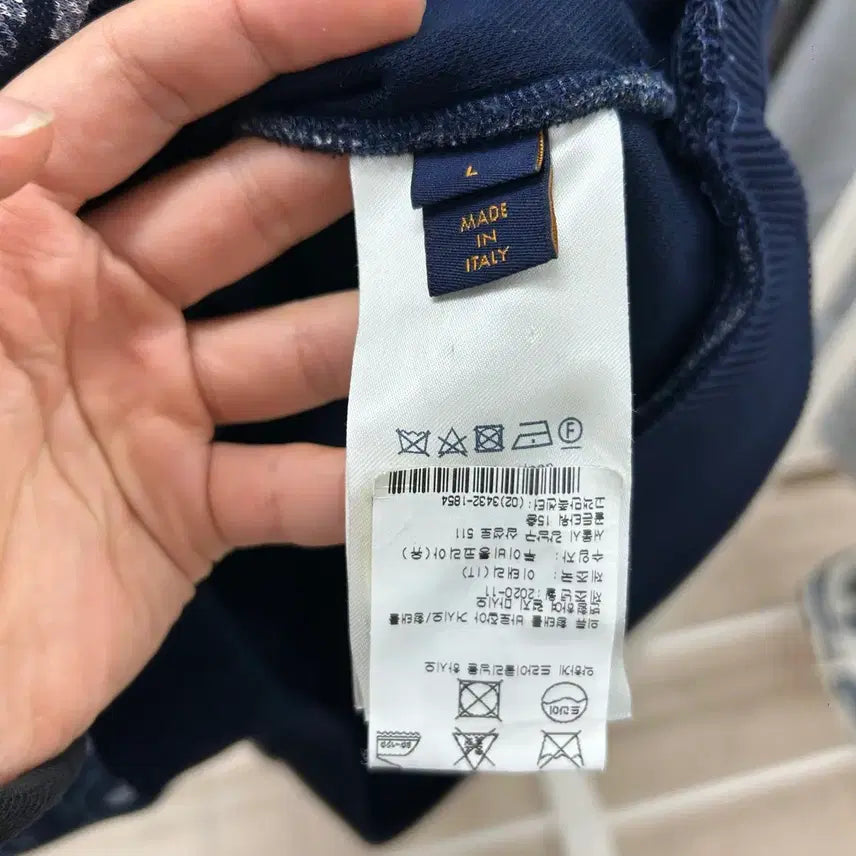 [BUNJANG] Louis Vuitton Tapestry Sweatshirt (L Size) / {L Size} 루이비통 태피스트리 맨투맨