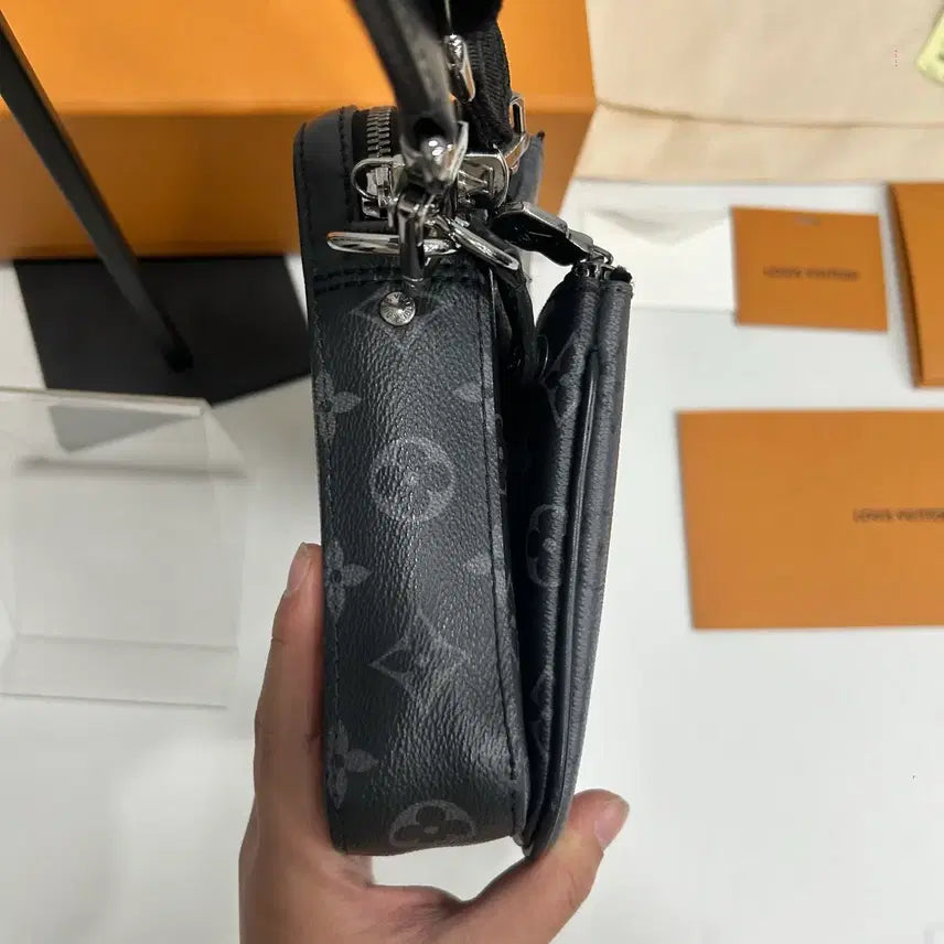 [BUNJANG] Louis Vuitton Eclipse Trio Messenger Bag / {정품} 루이비통 이클립스 트리오 메신저백 크로스백