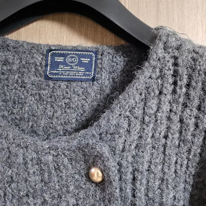 [BUNJANG] Double Button Knit Cardigan / 더블버튼 니트 가디건