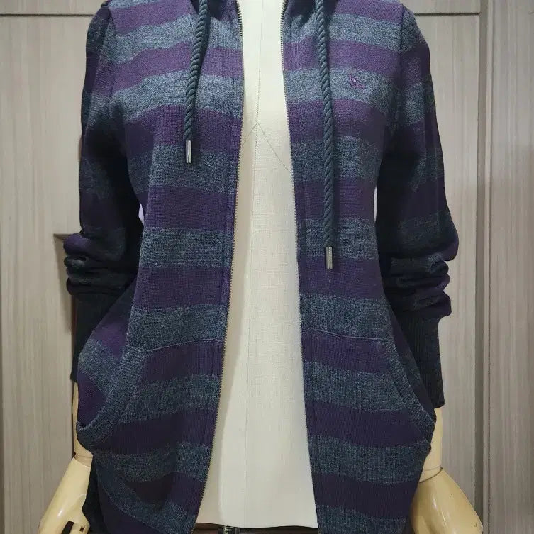 [BUNJANG] Burberry Blue Label Hoodie Zip-up / 버버리 블루라벨 후드집업