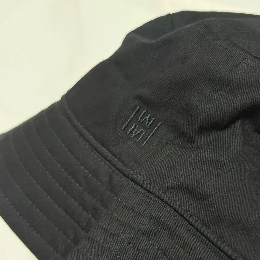 [BUNJANG] H&M Black Bucket Hat (Large) / H&M 여성용 검정 벙거지 모자(라지 사이즈)
