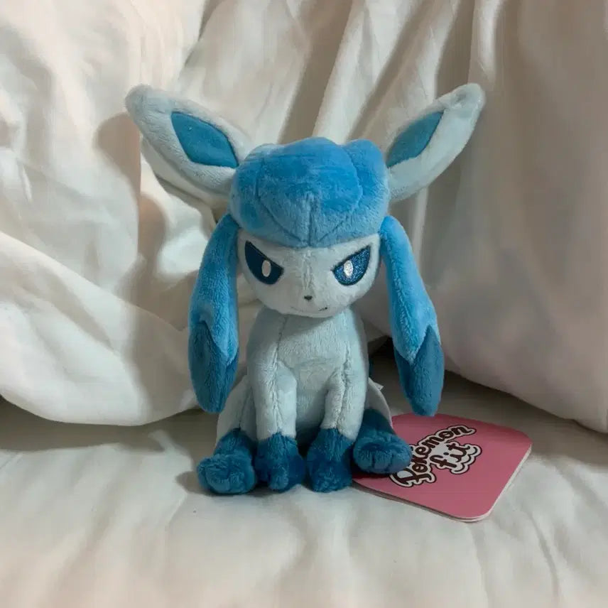 [BUNJANG] Pokemon Fit Glaceon Plush / 포켓몬 fit 인형 글레이시아